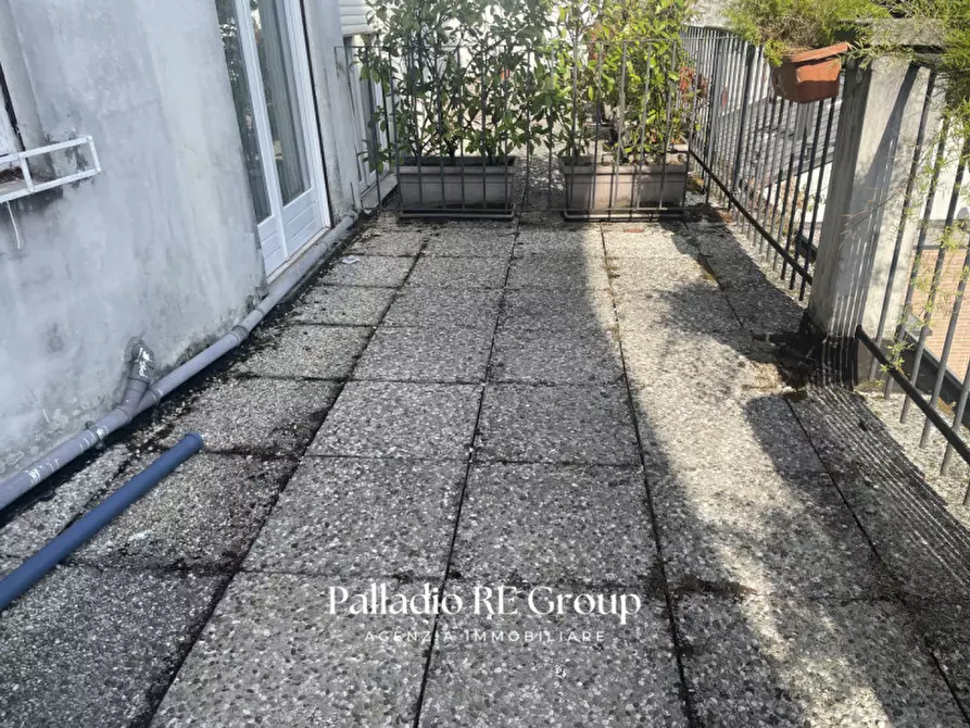 Immagine 14 di Ufficio in vendita  in borgo casale a Vicenza