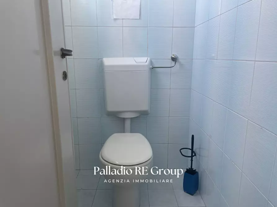 Immagine 18 di Ufficio in vendita  in borgo casale a Vicenza