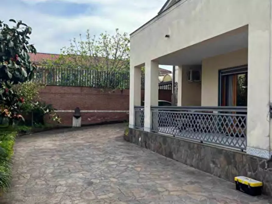 Immagine 2 di Villa in vendita  in Via Platone n 4 - 80100 Villa di Briano (CE) a Villa Di Briano