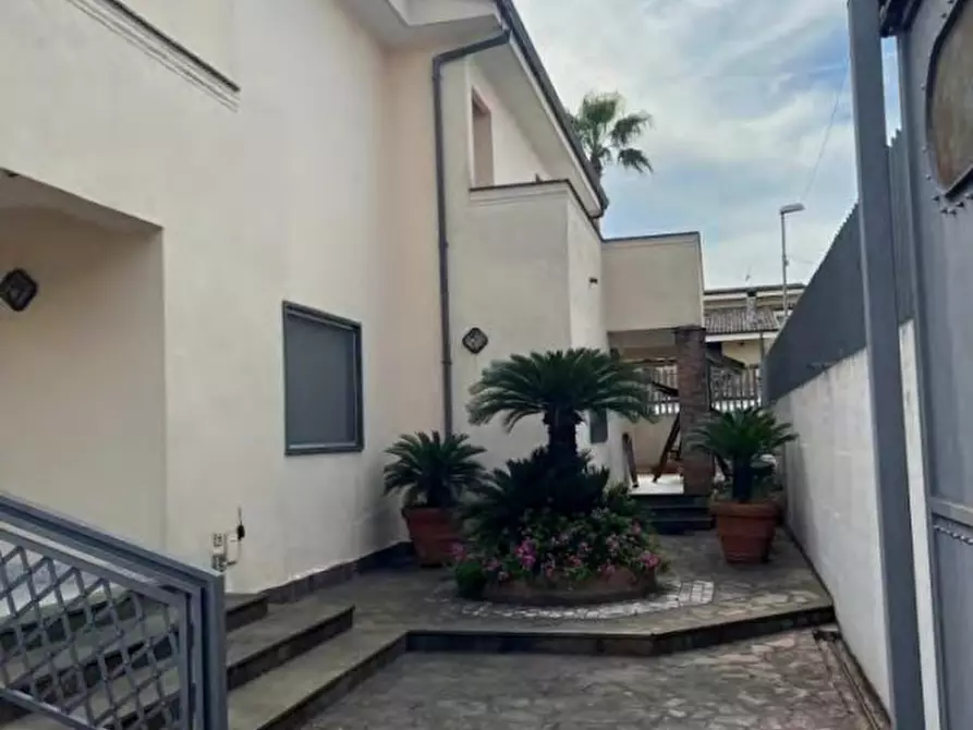 Immagine 20 di Villa in vendita  in Via Platone n 4 - 80100 Villa di Briano (CE) a Villa Di Briano