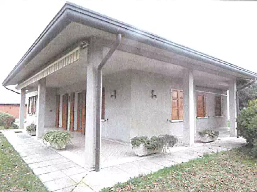 Immagine 1 di Villa in vendita  in Via Olmo, 8, 35010 Borgoricco PD, Italia a Borgoricco