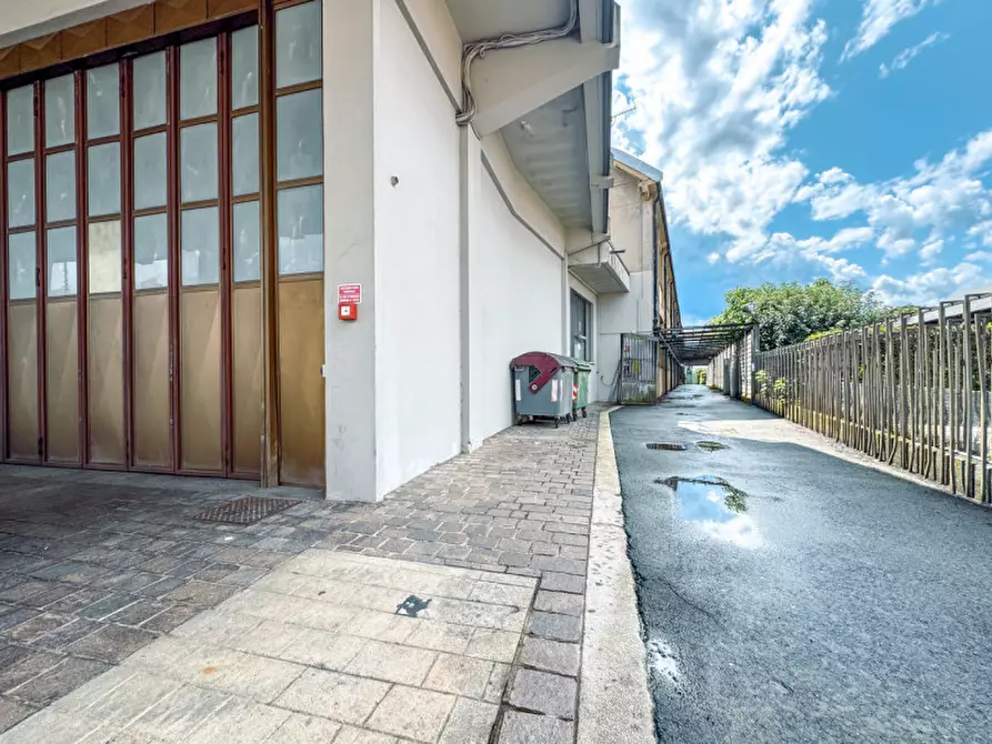 Immagine 28 di Capannone industriale in vendita  in via per novara 30 a Gozzano