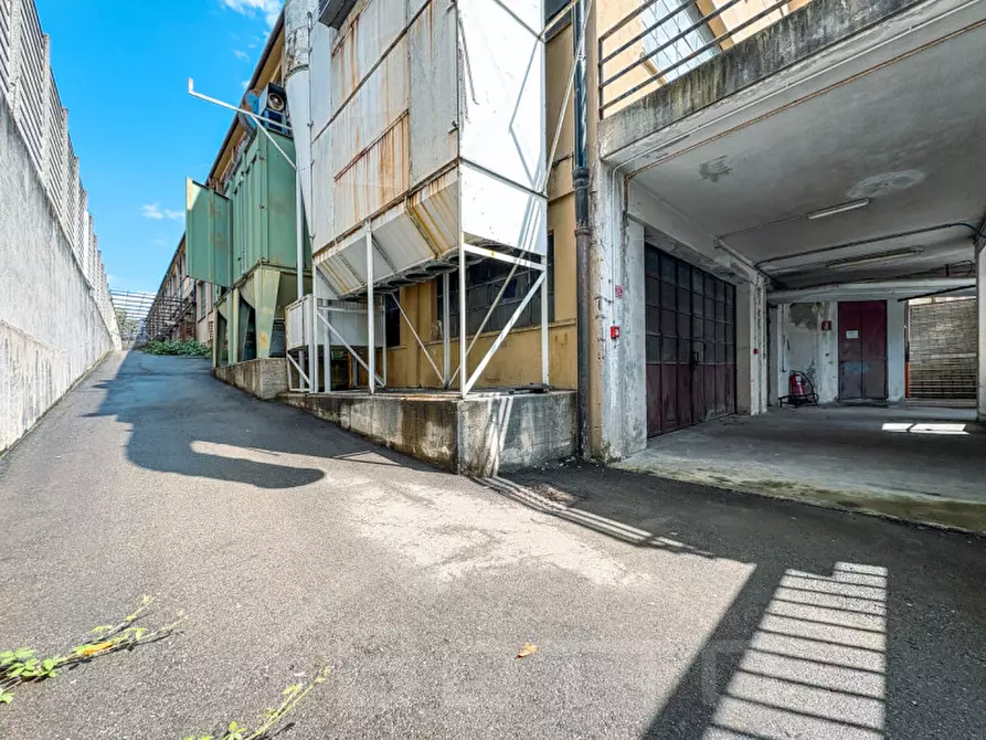 Immagine 29 di Capannone industriale in vendita  in via per novara 30 a Gozzano