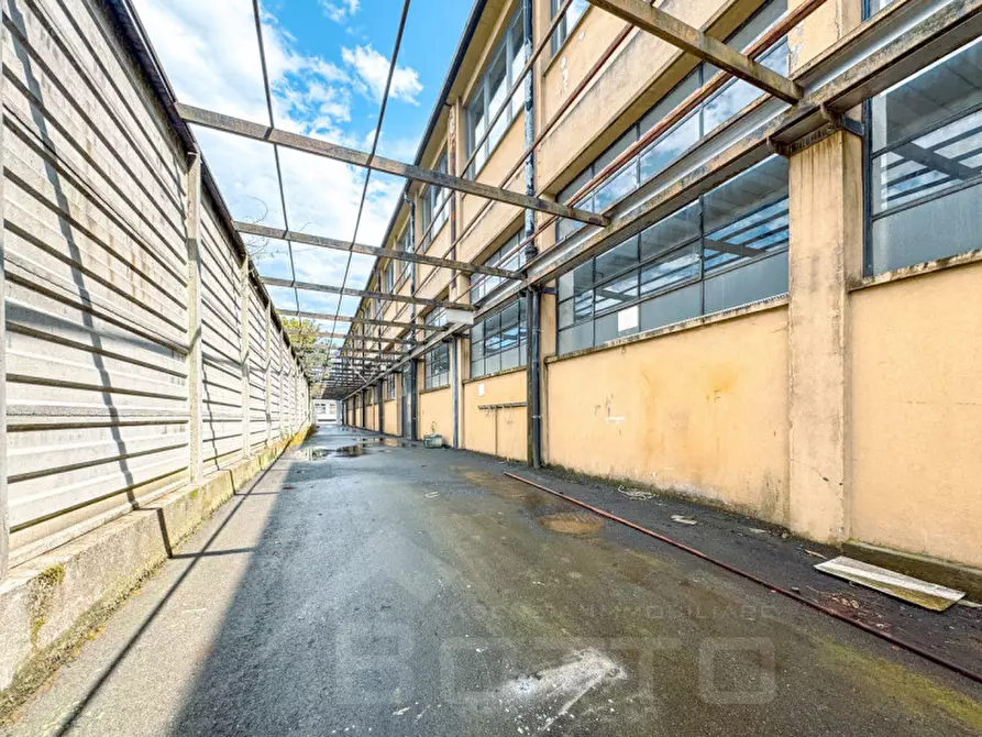 Immagine 30 di Capannone industriale in vendita  in via per novara 30 a Gozzano