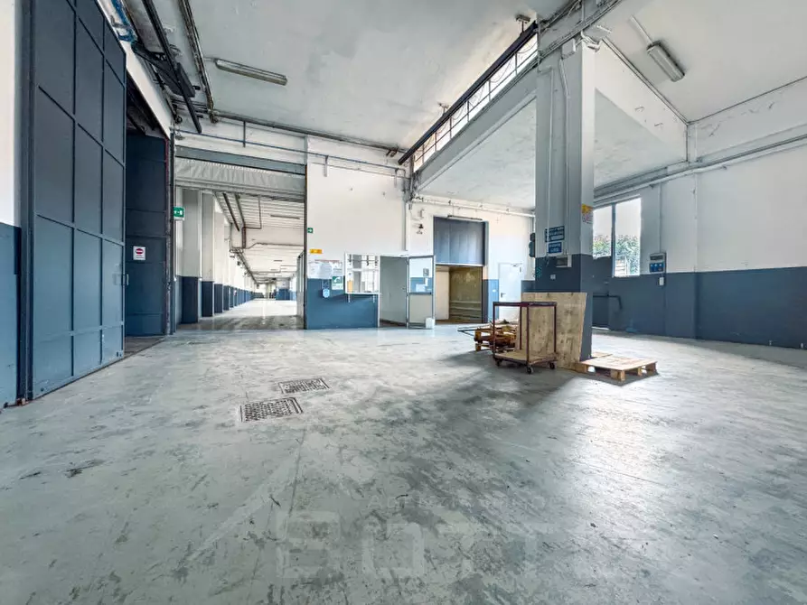 Immagine 37 di Capannone industriale in vendita  in via per novara 30 a Gozzano