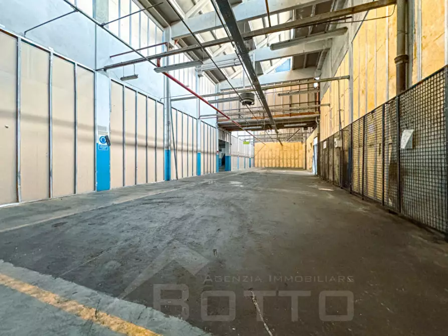 Immagine 38 di Capannone industriale in vendita  in via per novara 30 a Gozzano