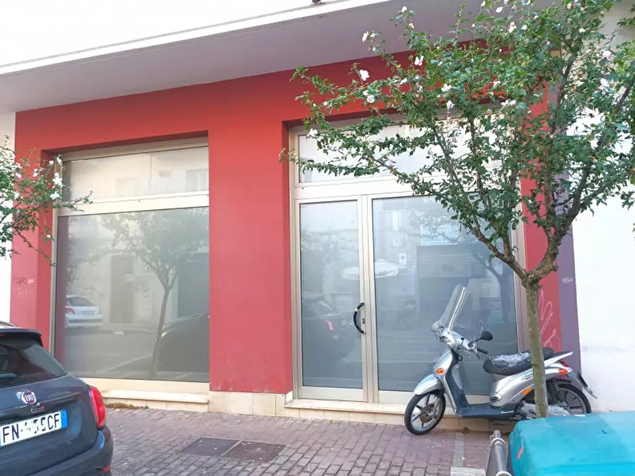 Immagine 4 di Negozio in affitto  in Via dei Marrucini a Pescara