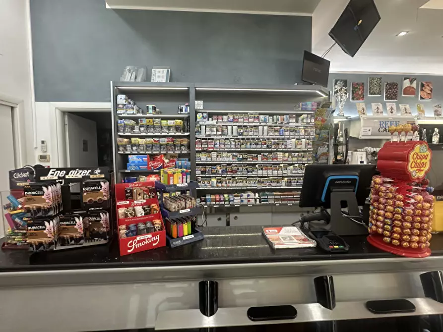 Immagine 5 di Attività commerciale in vendita  in piazza sandro pertini a Savignano Sul Rubicone