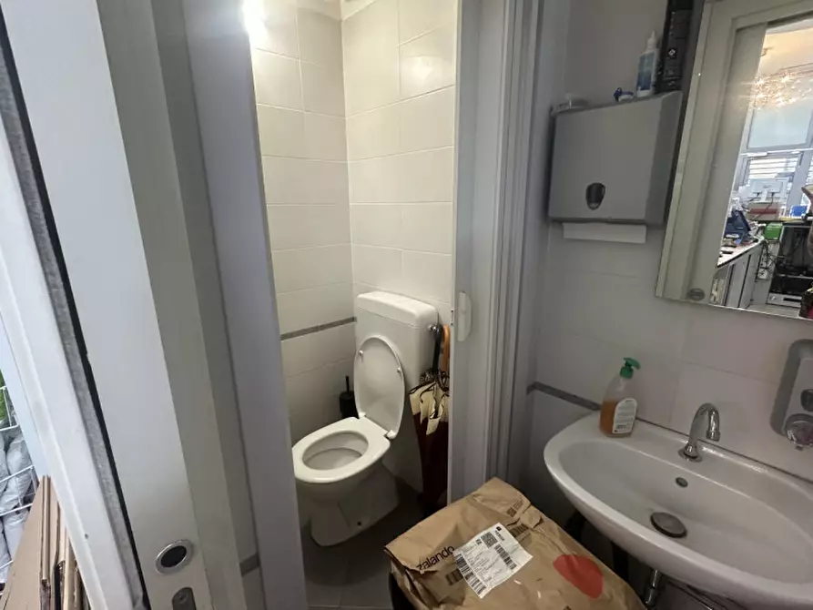 Immagine 20 di Attività commerciale in vendita  in piazza sandro pertini a Savignano Sul Rubicone