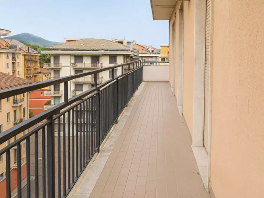 Immagine 3 di Appartamento in vendita  in Via Luigi Rizzo a Rapallo