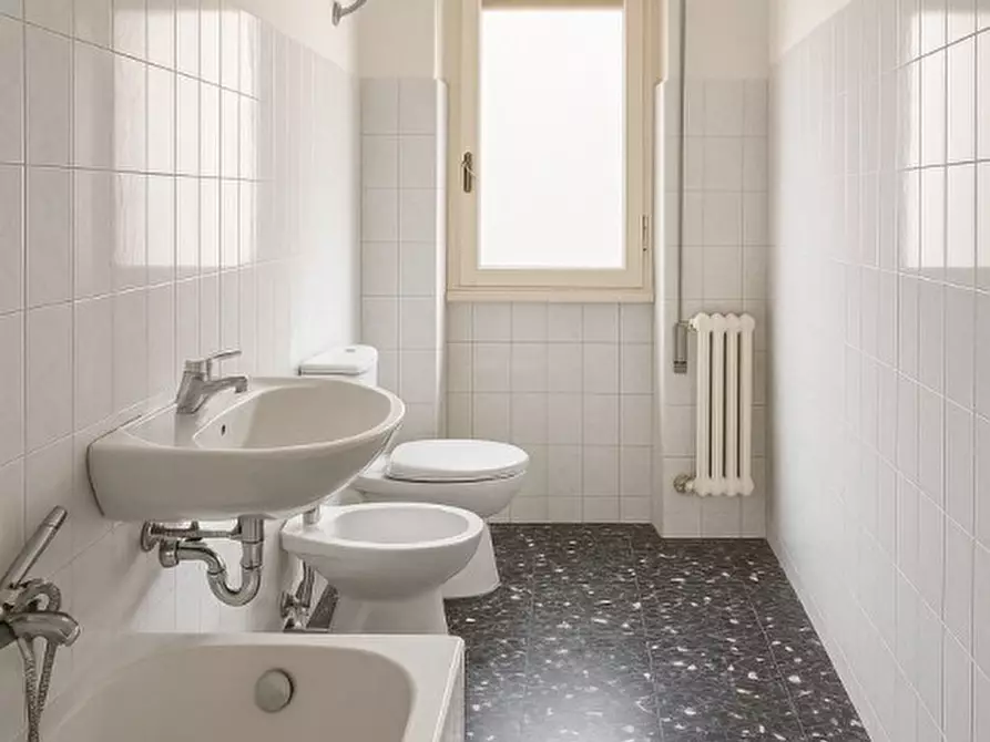 Immagine 4 di Appartamento in vendita  in Via Luigi Rizzo a Rapallo