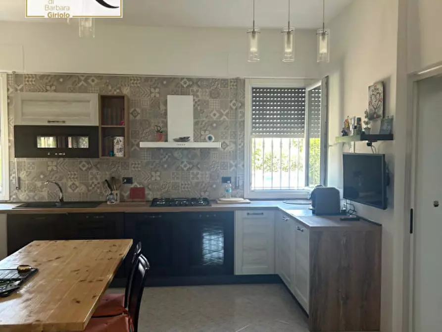 Immagine 1 di Casa bifamiliare in vendita  a Ceneselli