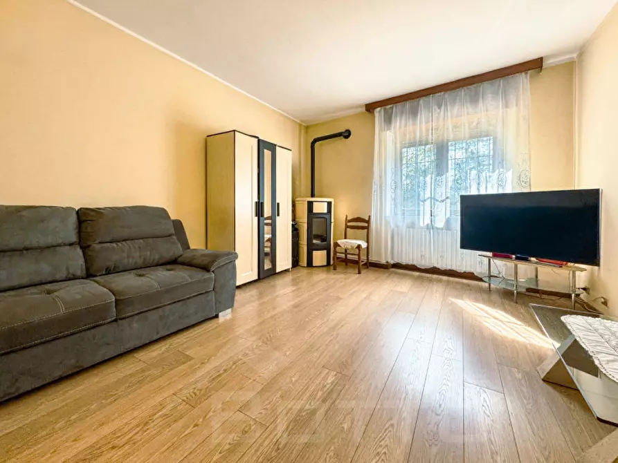 Immagine 3 di Villetta a schiera in vendita  in via molino della resiga n 11 a Fontaneto D'agogna