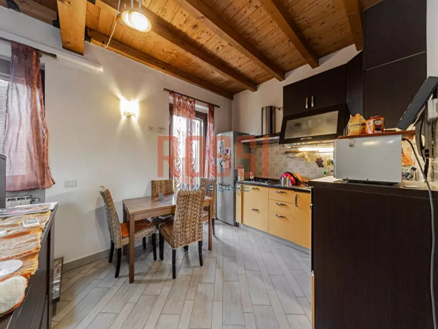 Immagine 3 di Appartamento in vendita  in VIA CANTALUPO a Monza