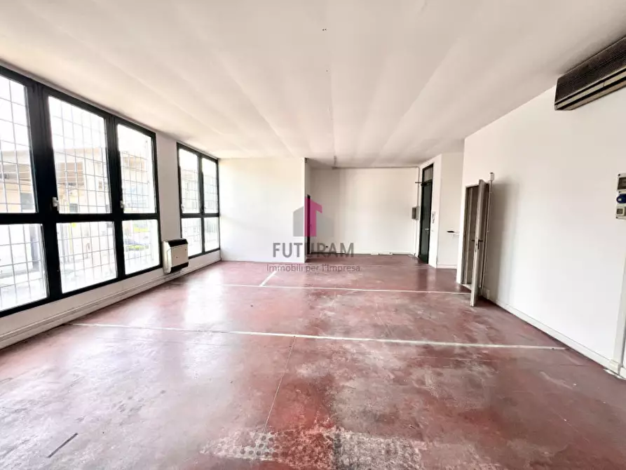 Immagine 12 di Capannone industriale in affitto  in Viale Sant'Agostino 2 a Vicenza