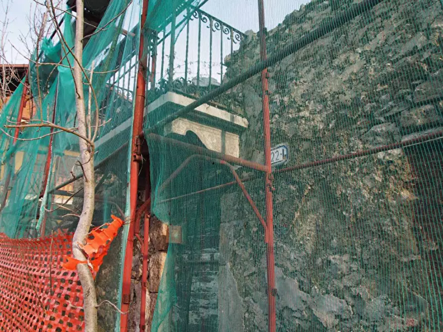 Immagine 11 di Palazzo in vendita  in Via Colle, 22, Frazione Santa Croce  - San Pellegrino Terme (BG) a Zogno