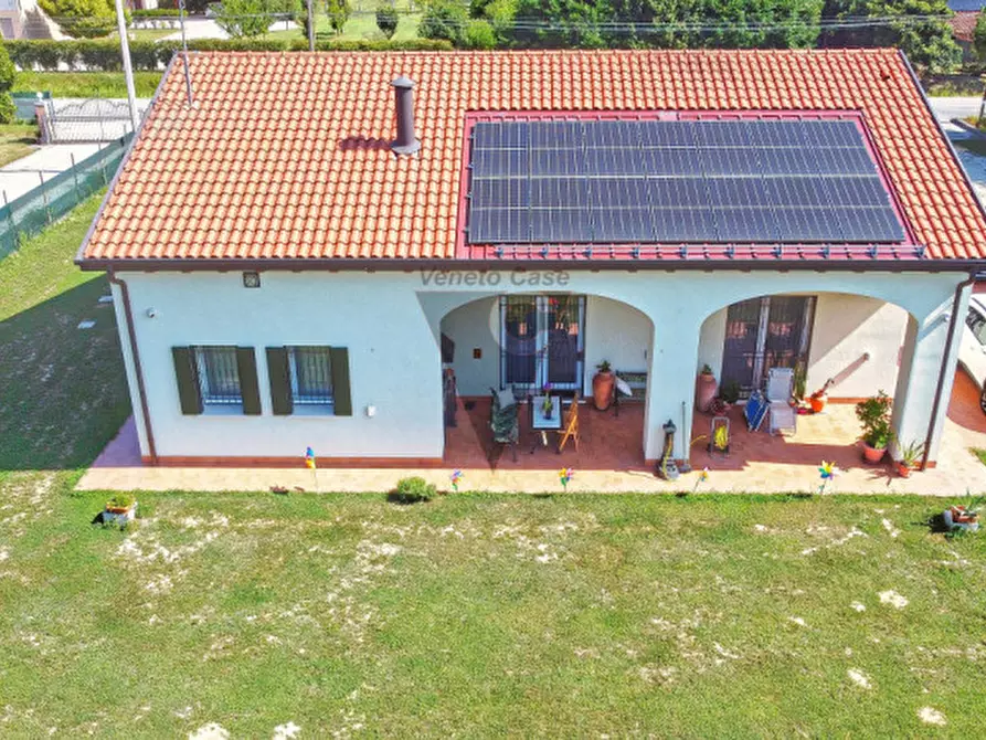 Immagine 1 di Villa in vendita  a Pianiga