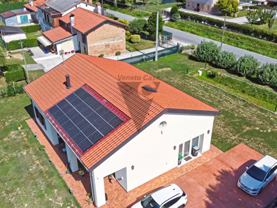 Immagine 10 di Villa in vendita  a Pianiga