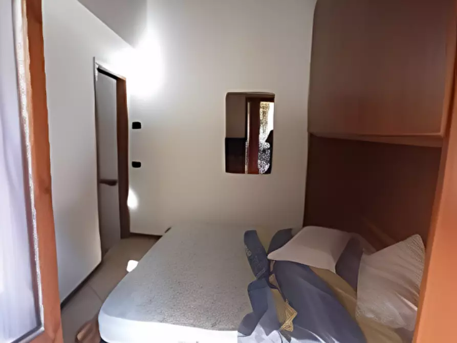 Immagine 4 di Appartamento in vendita  in Via S. Carlo, 45 a Verano Brianza