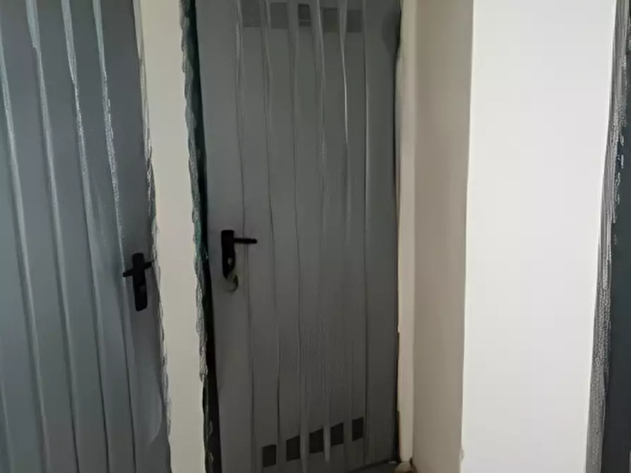 Immagine 6 di Appartamento in vendita  in Via S. Carlo, 45 a Verano Brianza