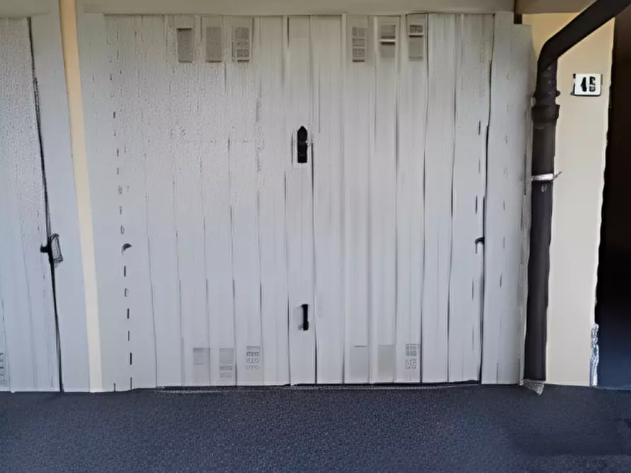 Immagine 10 di Appartamento in vendita  in Via S. Carlo, 45 a Verano Brianza