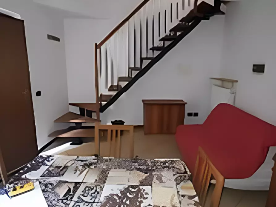 Immagine 18 di Appartamento in vendita  in Via S. Carlo, 45 a Verano Brianza