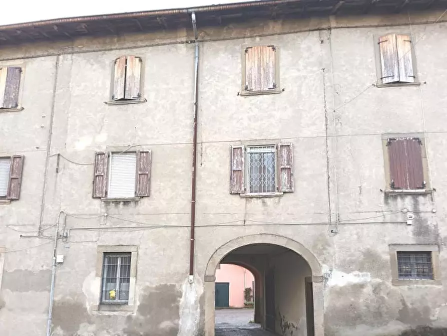 Immagine 1 di Appartamento in vendita  in Via San Francesco D'Assisi n 232 - 24033 Calusco d'Adda (BG) a Calusco D'adda