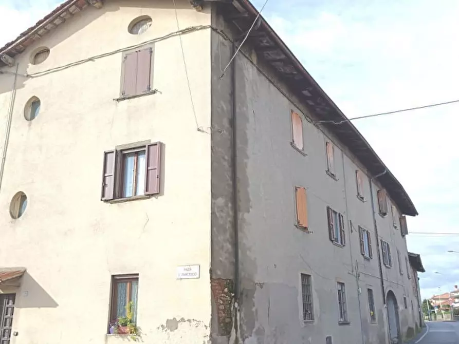 Immagine 2 di Appartamento in vendita  in Via San Francesco D'Assisi n 232 - 24033 Calusco d'Adda (BG) a Calusco D'adda