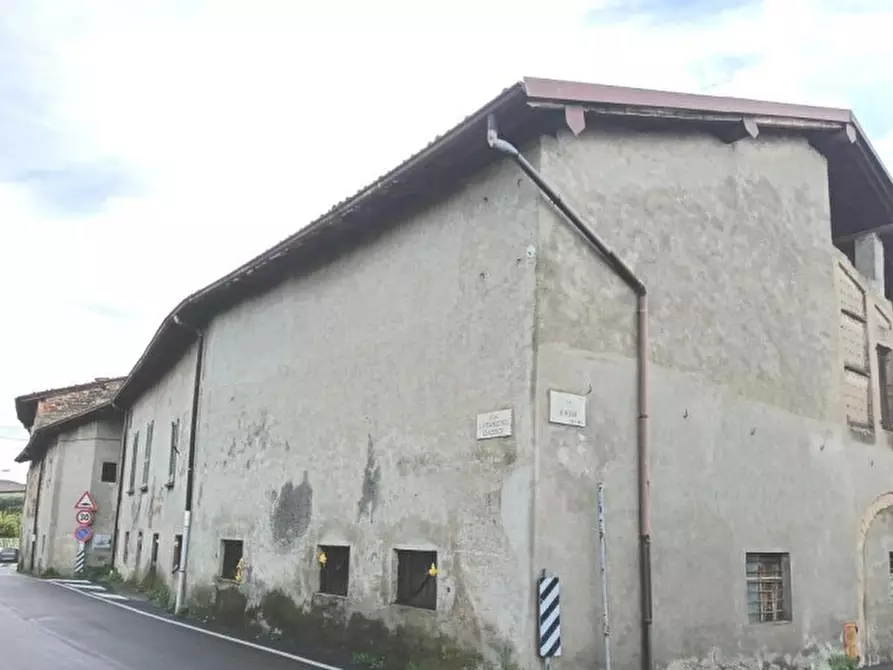 Immagine 3 di Appartamento in vendita  in Via San Francesco D'Assisi n 232 - 24033 Calusco d'Adda (BG) a Calusco D'adda