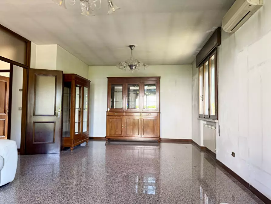 Immagine 3 di Casa bifamiliare in vendita  in Via Verdi a Castelfranco Veneto