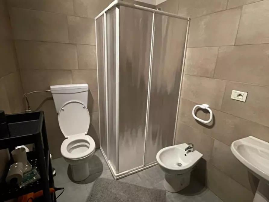 Immagine 10 di Camera in affitto  in Via San Giacomo a Bologna