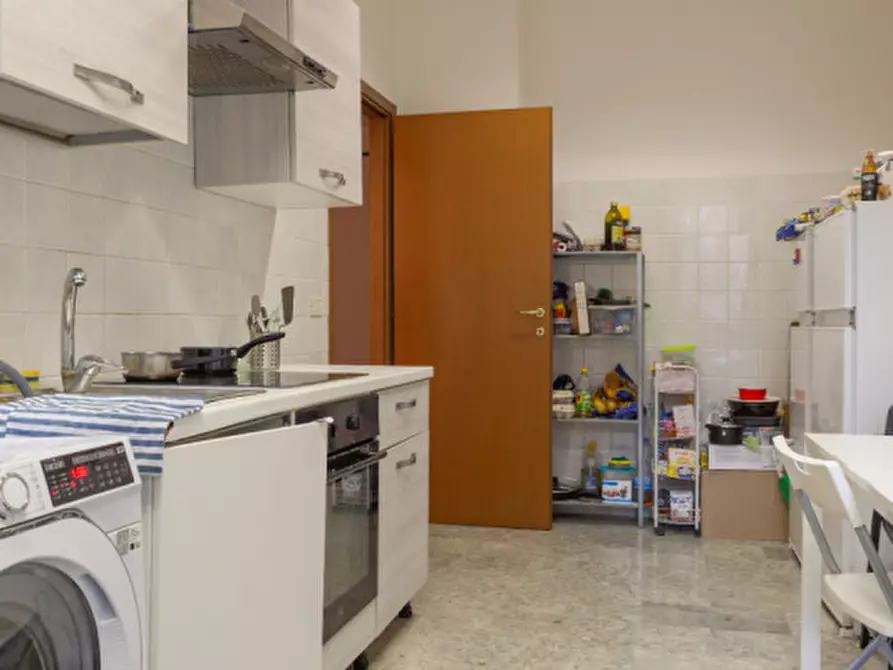 Immagine 17 di Camera in affitto  in Via San Giacomo a Bologna