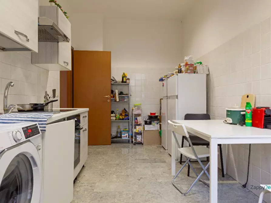 Immagine 19 di Camera in affitto  in Via San Giacomo a Bologna