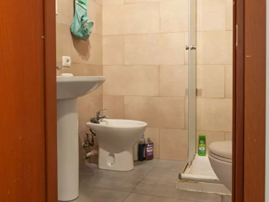 Immagine 32 di Camera in affitto  in Via San Giacomo a Bologna