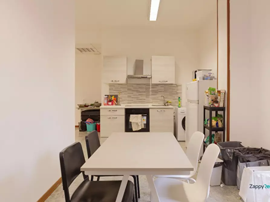 Immagine 6 di Camera in affitto  in Via San Giacomo a Bologna