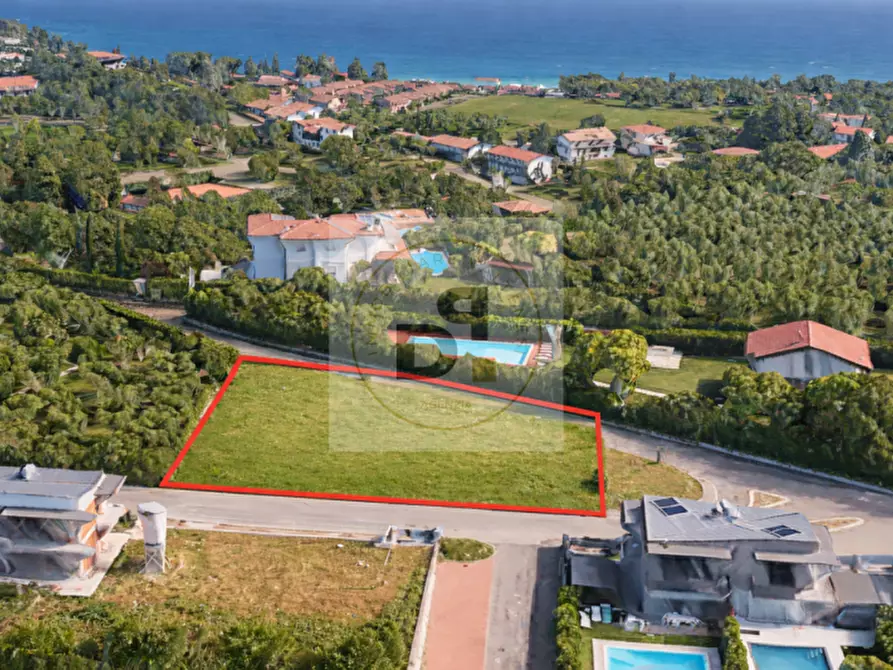 Immagine 1 di Terreno in vendita  in via case sparse serraglie a Manerba Del Garda