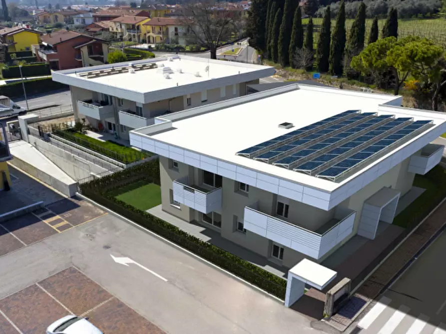 Immagine 11 di Appartamento in vendita  in Colà di Lazise via San Giorgio a Lazise