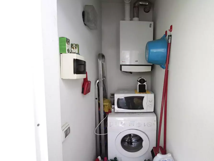 Immagine 5 di Appartamento in vendita  in viale Mazzini a Riccione