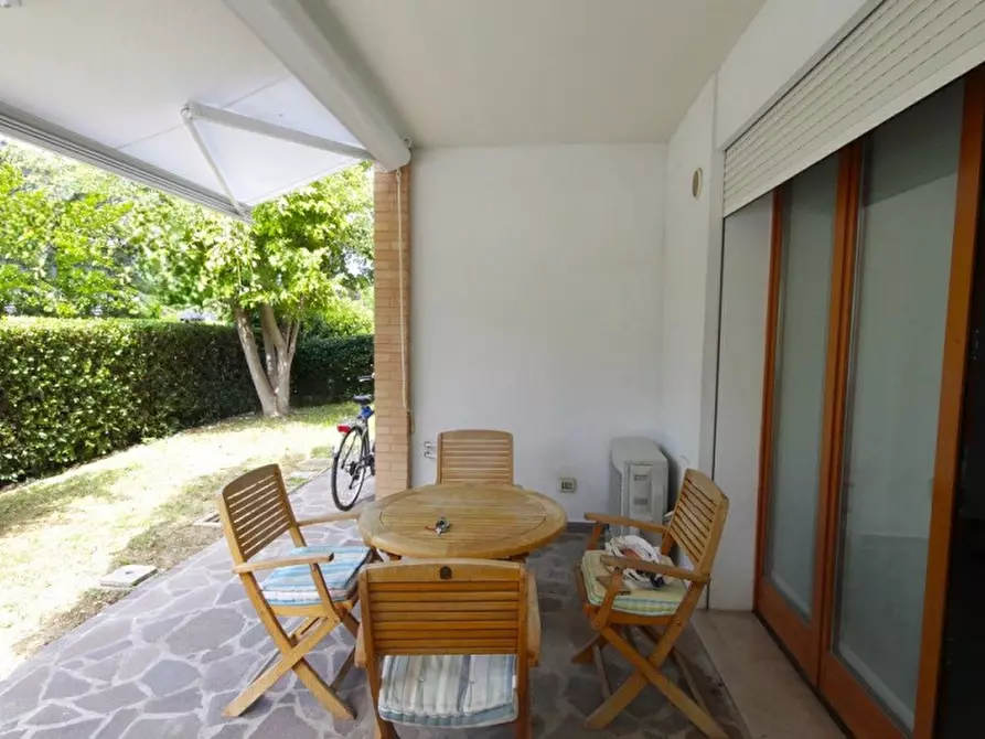 Immagine 6 di Appartamento in vendita  in viale Mazzini a Riccione