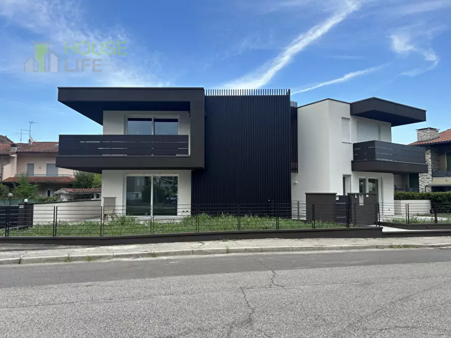 Immagine 1 di Appartamento in vendita  a Schio