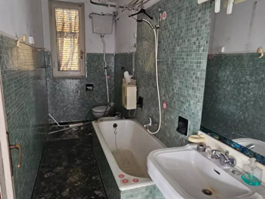 Immagine 10 di Appartamento in vendita  in Via Beato Pietro Formica a Savona