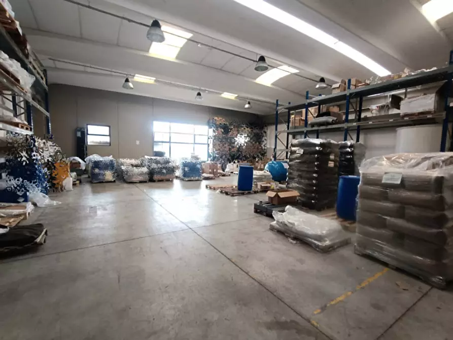 Immagine 6 di Capannone industriale in affitto  in via giacomo leopardi a Montevarchi