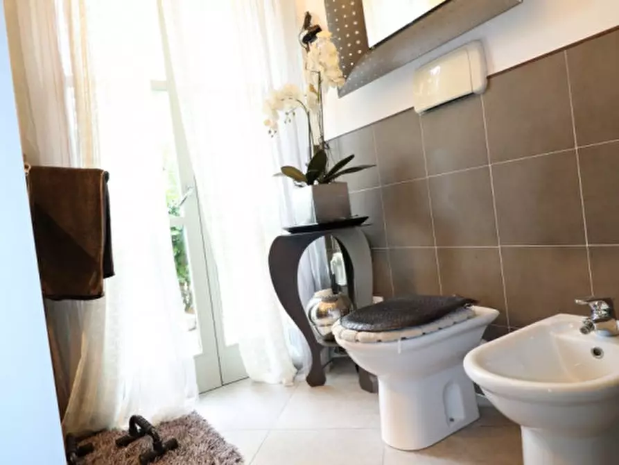 Immagine 29 di Villetta a schiera in vendita  in Via la familiare a Montevarchi