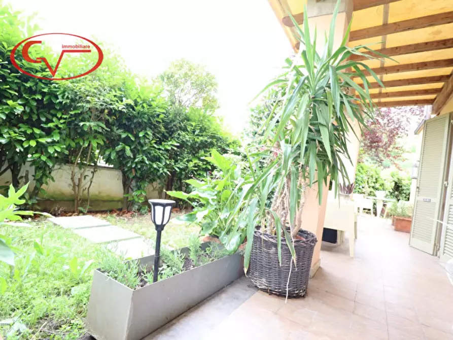 Immagine 32 di Villetta a schiera in vendita  in Via la familiare a Montevarchi