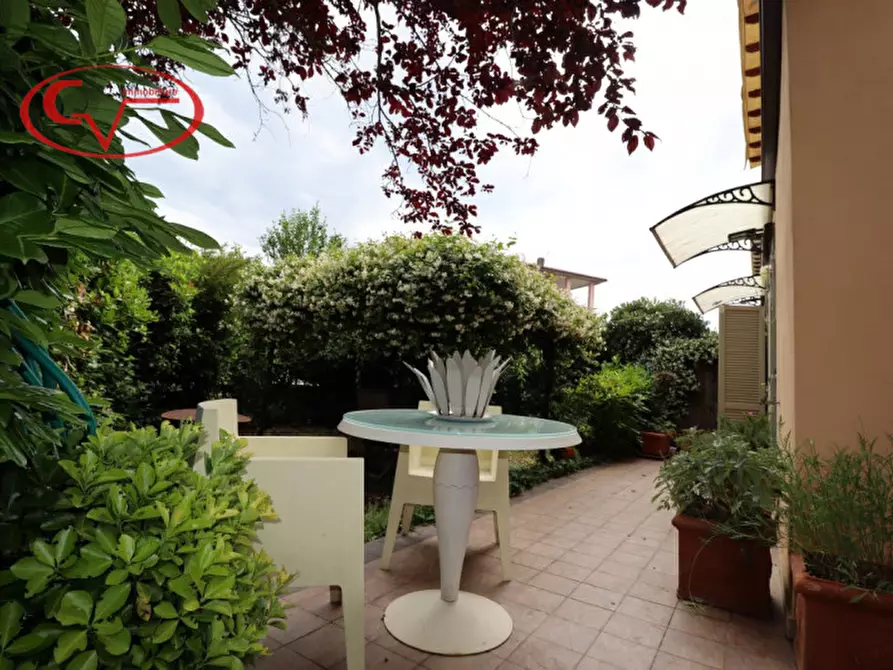 Immagine 34 di Villetta a schiera in vendita  in Via la familiare a Montevarchi