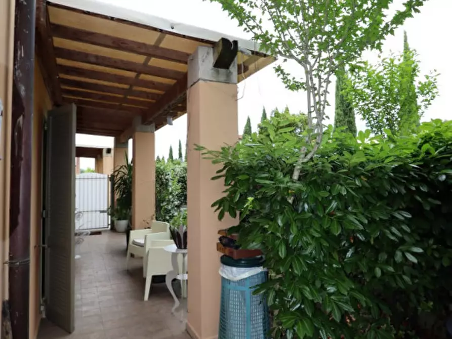 Immagine 39 di Villetta a schiera in vendita  in Via la familiare a Montevarchi