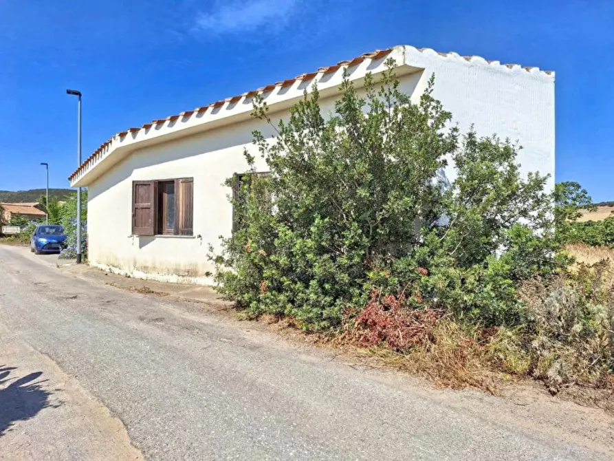 Immagine 2 di Appartamento in vendita  in Località Su Cambuxiu, 09010 Sant'Anna Arresi SU, Italia a Sant'anna Arresi