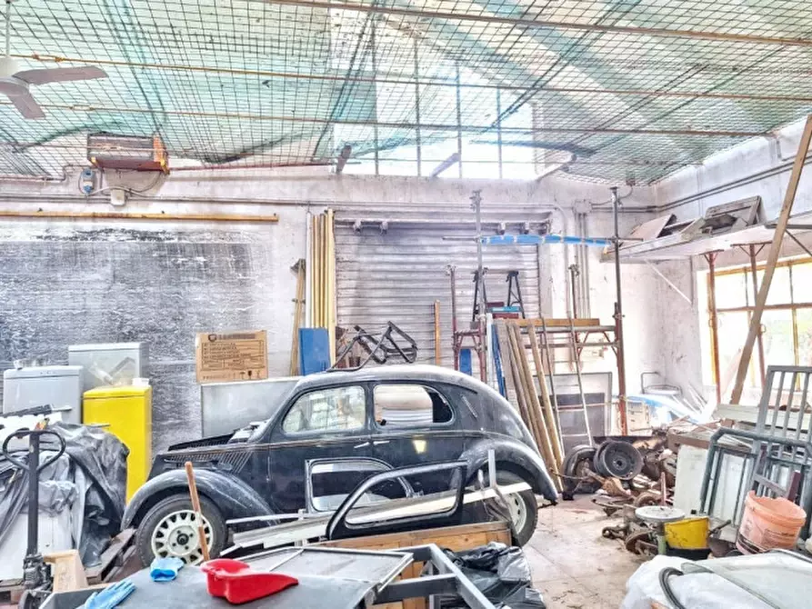 Immagine 5 di Capannone industriale in vendita  in V. Aldo Moro, 06023 Cerqueto PG, Italia a Gualdo Tadino