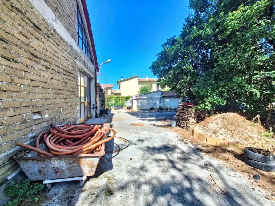 Immagine 13 di Capannone industriale in vendita  in V. Aldo Moro, 06023 Cerqueto PG, Italia a Gualdo Tadino