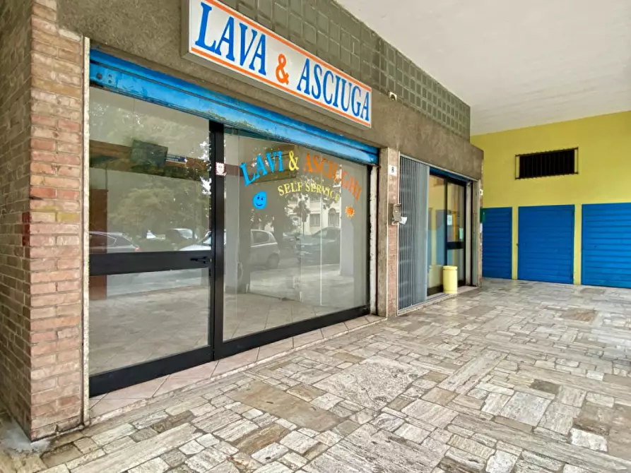 Immagine 10 di Negozio in vendita  in Via Sebastiano Caboto a Vicenza